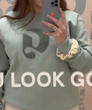 Glossier Glossiwear Boston Crewneck Sweatshirt Medium
