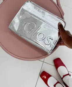 Glossier Chrome Beauty Bag EDICION LIMITADA